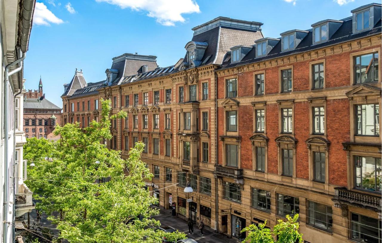Beautiful In K With Wifi Apartment