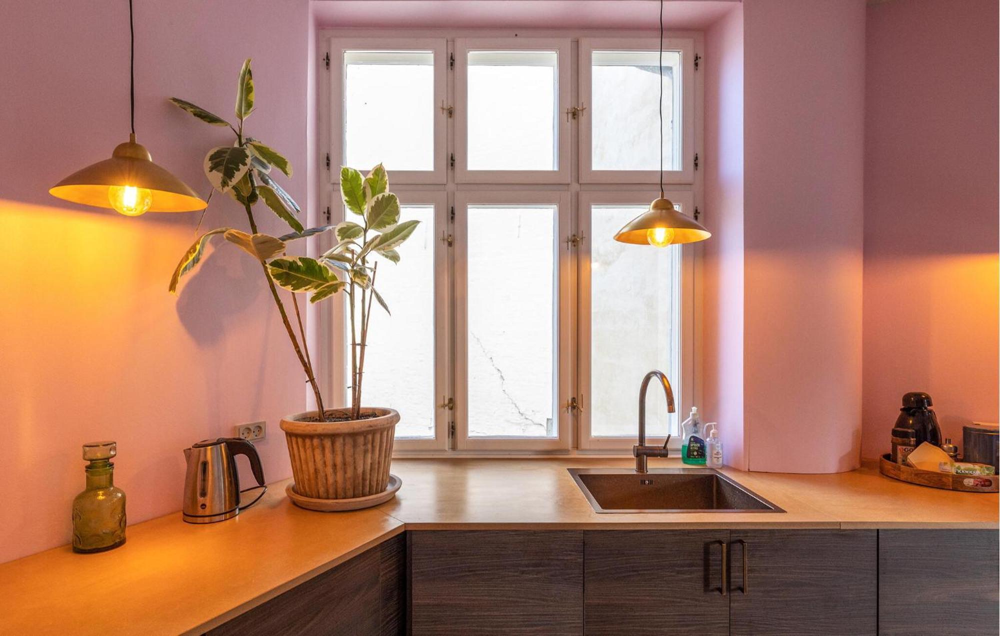 Beautiful In K With Wifi Apartment